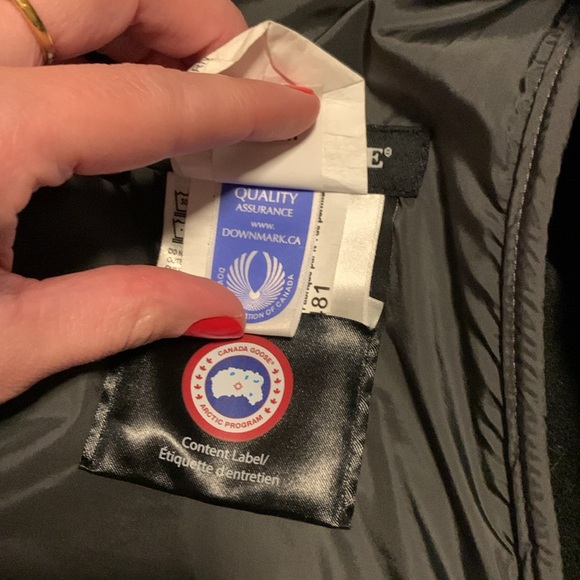 COPY - Canada goose light puffer - Picture 8 of 8